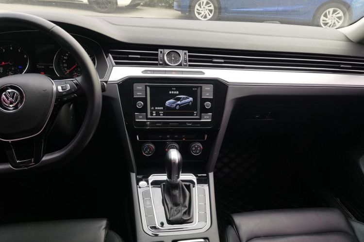 大众 迈腾 2019款 330TSI DSG 领先型 国V中控内饰16
