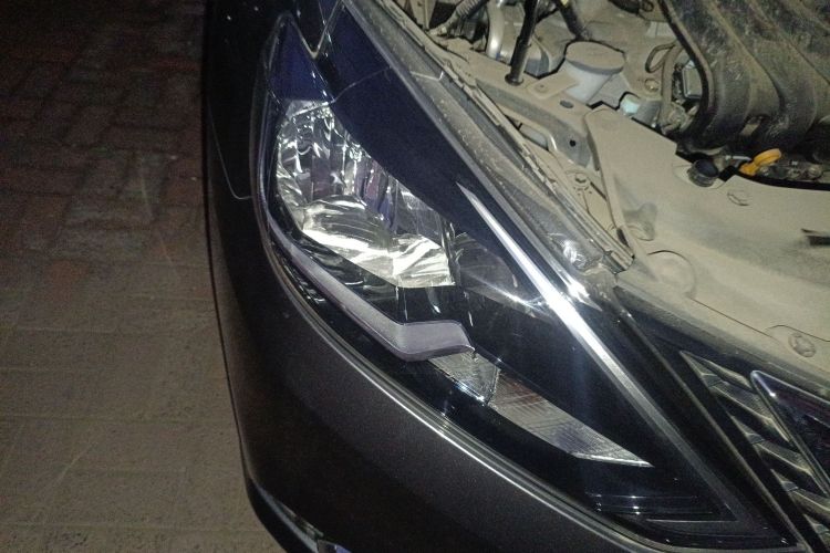 日产 轩逸 2022款 经典 1.6XL CVT豪华版车身外观8