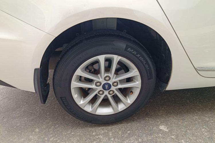 福特 福睿斯 2019款 1.5L 自动质享型车身外观6008