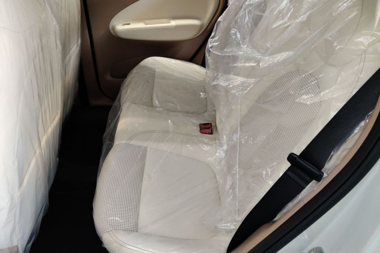 五菱汽车 宏光MINIEV 2025款 四门版 进阶款中控内饰21