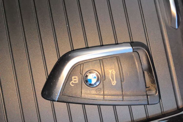 宝马1系 2018款 改款 118i 运动型中控内饰7001