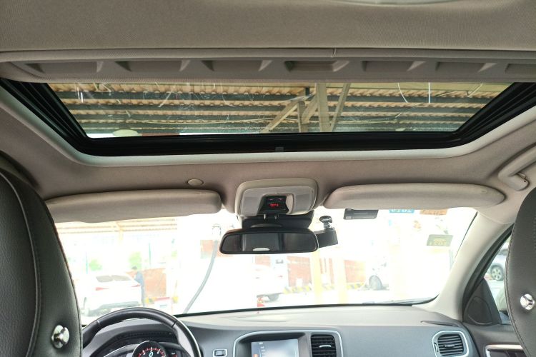 沃尔沃S60 2016款 S60L T4 智远版中控内饰22