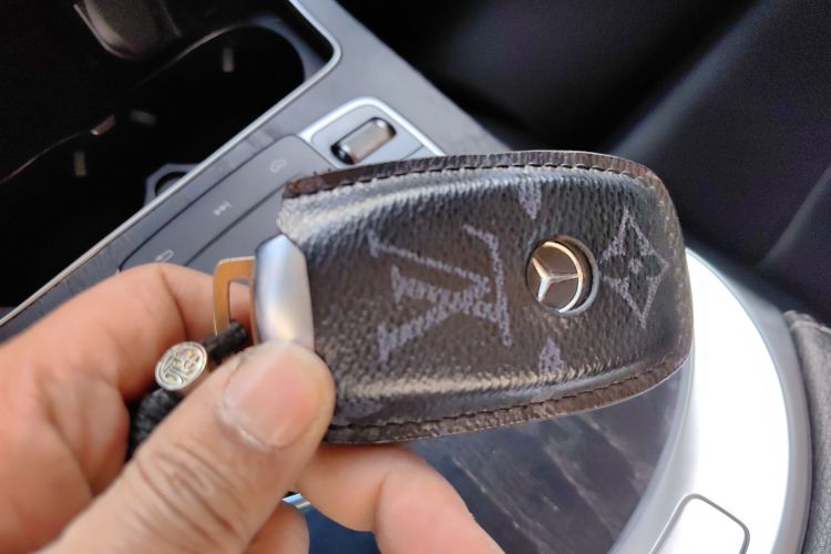 奔驰C级 2021款 C 200 L 时尚型运动版中控内饰11