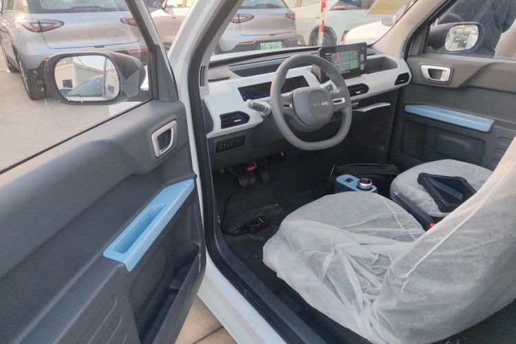 吉利银河 2024款 熊猫mini 200km 耐力熊中控内饰20