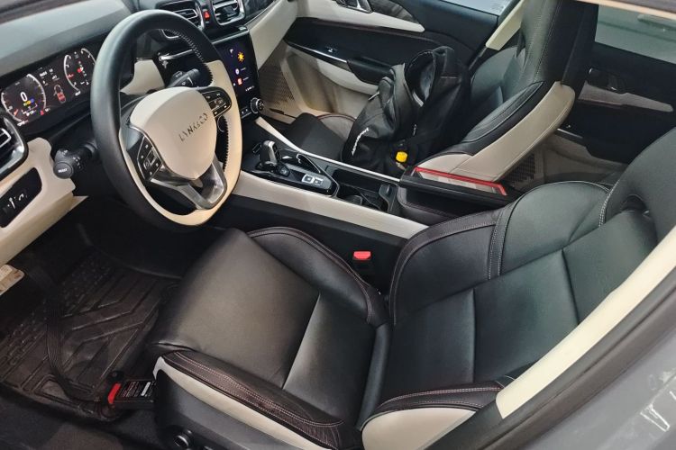 领克02 2019款 1.5T DCT两驱耀Pro版 国VI局部细节19