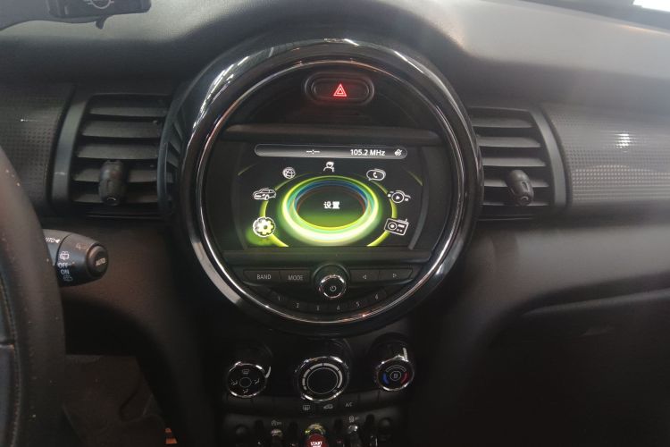 MINI 2014款 1.5T COOPER Fun局部细节16