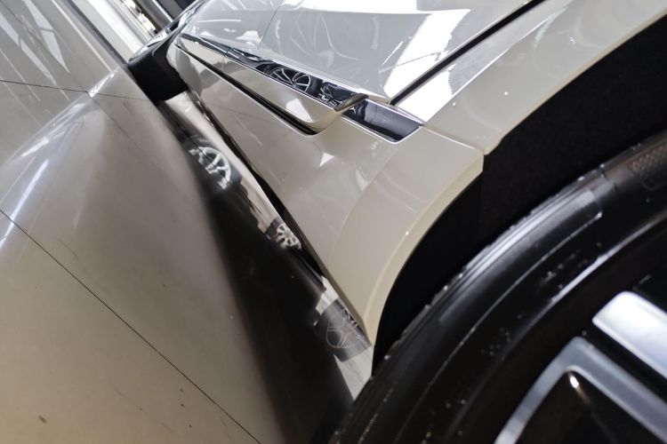 一汽-大众CC 2024款 330TSI 炫目版局部细节9002