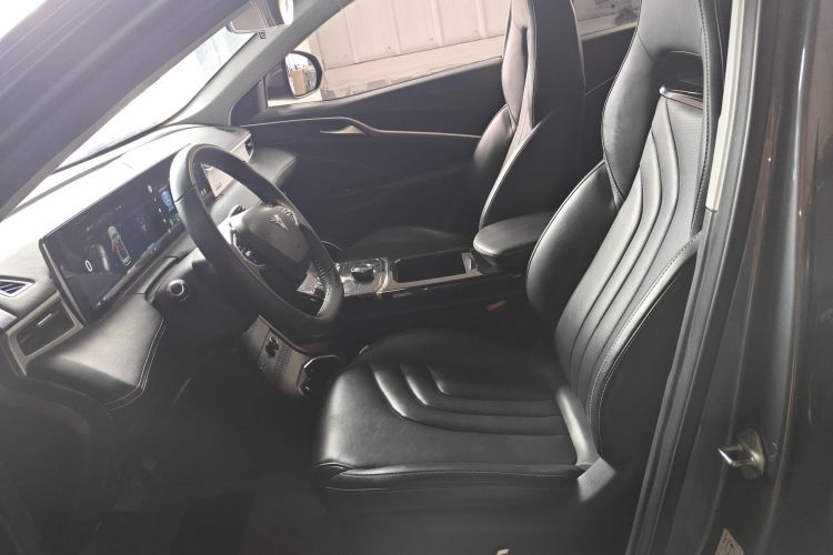 哪吒汽车 2022款 哪吒U-Ⅱ 610 三元锂局部细节19