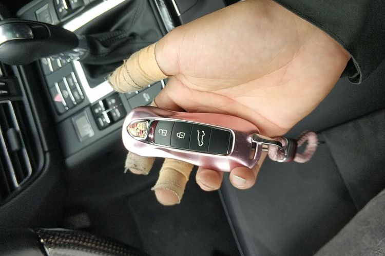 保时捷 2021款 Macan 2.0T中控内饰11