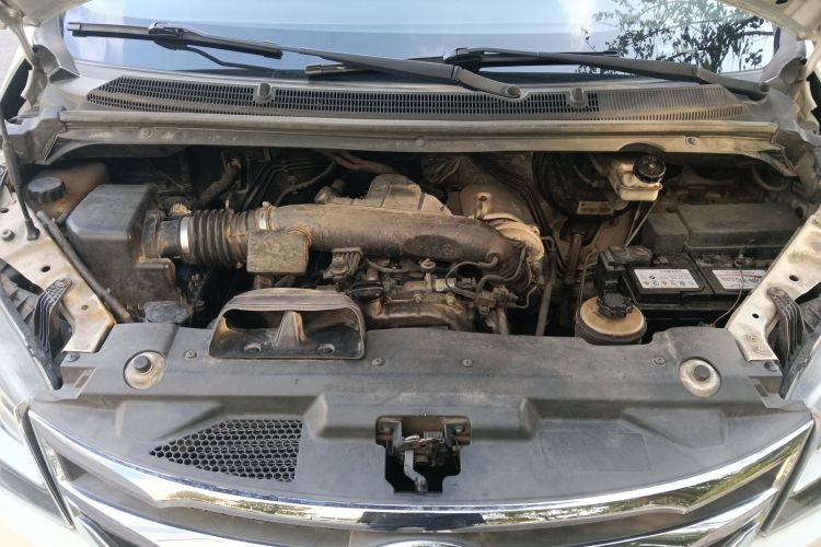 上汽大通MAXUS 大通G10 2014款 2.0T 自动精英版局部细节24