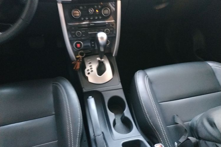 雷诺 科雷傲(进口) 2014款 改款 2.0L 两驱时尚版局部细节18