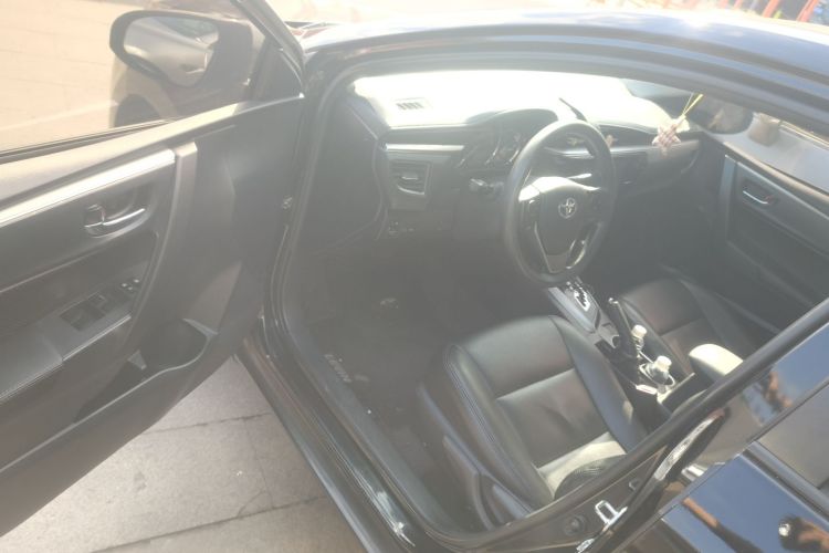 丰田 雷凌 2016款 1.6G CVT精英版中控内饰7003