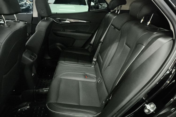 别克 2022款 昂科威S 652T 两驱豪华型中控内饰21