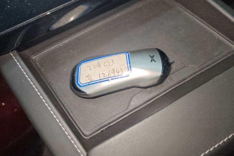 小鹏G3 2022款 G3i 460N中控内饰7001