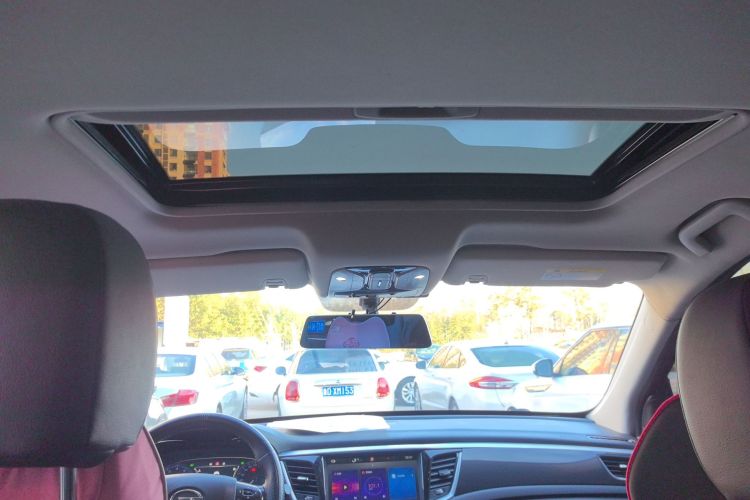 广汽传祺 传祺GS7 2017款 280T 两驱豪华型中控内饰22