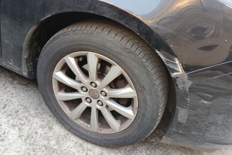 别克 英朗 2013款 GT 1.8L 自动时尚版车身外观10