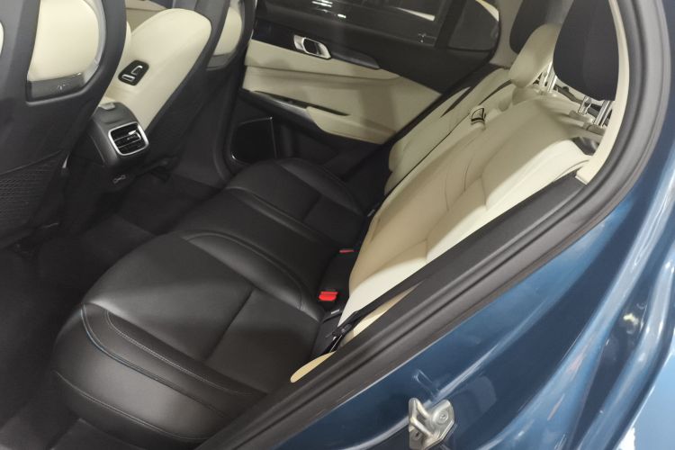 领克01 2019款 2.0T 两驱耀Pro版 国VI中控内饰21