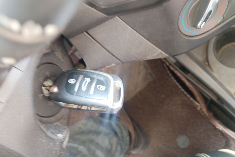 东风风神AX3 2016款 1.5L 自动尚酷型中控内饰11