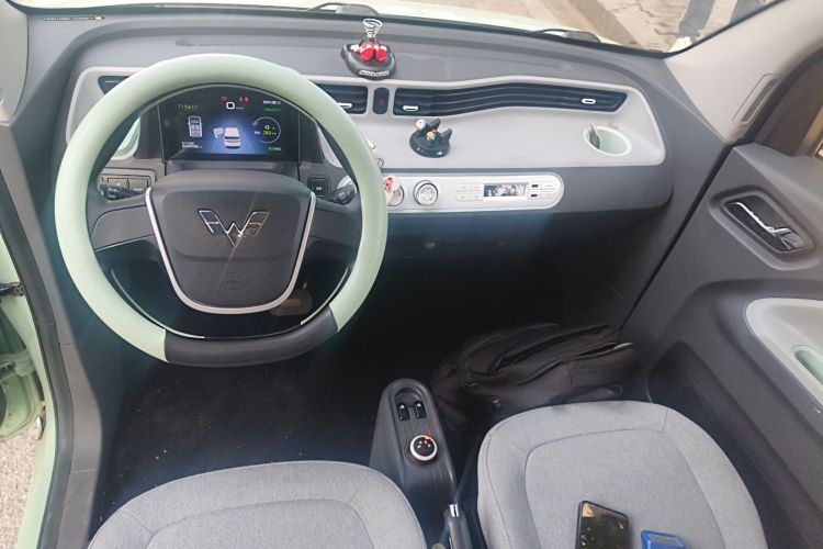 五菱汽车 宏光MINIEV 2021款 马卡龙夹心款 120km 磷酸铁锂中控内饰12