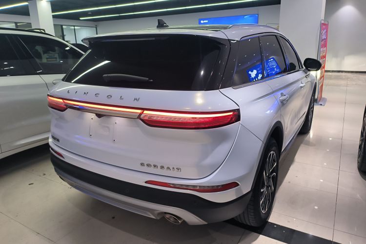 林肯 冒险家 2022款 2.0T 两驱尊享版车身外观7