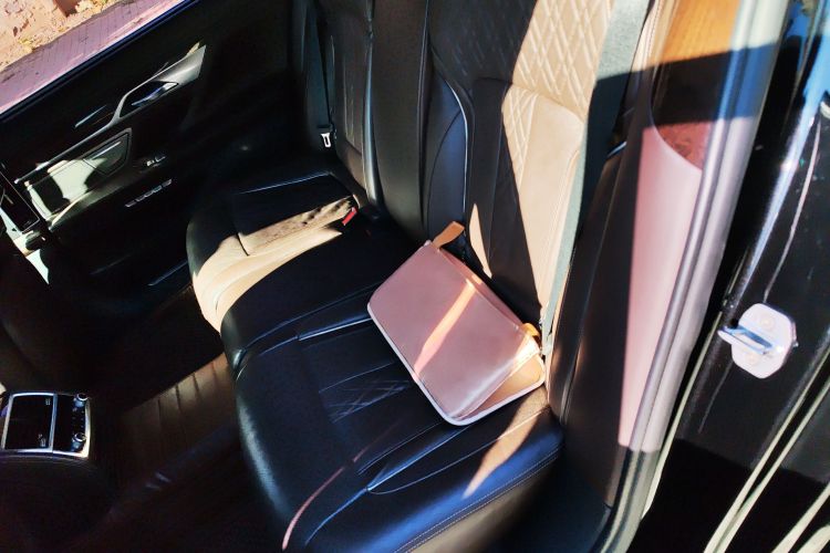 宝马7系 2016款 740Li 豪华型中控内饰21