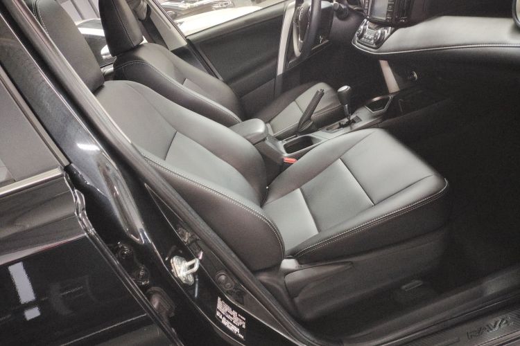 丰田 RAV4荣放 2019款 2.0L CVT两驱风尚版 国VI局部细节41