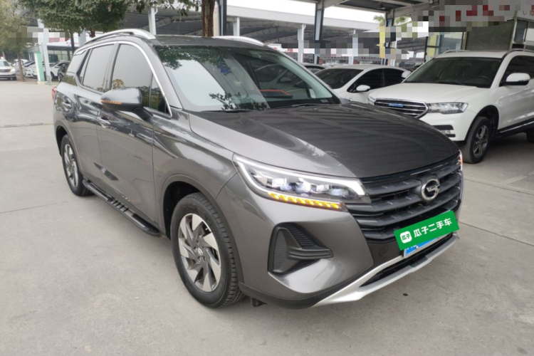 广汽传祺 传祺GS4 2021款 270T 自动精英科技版车身外观3