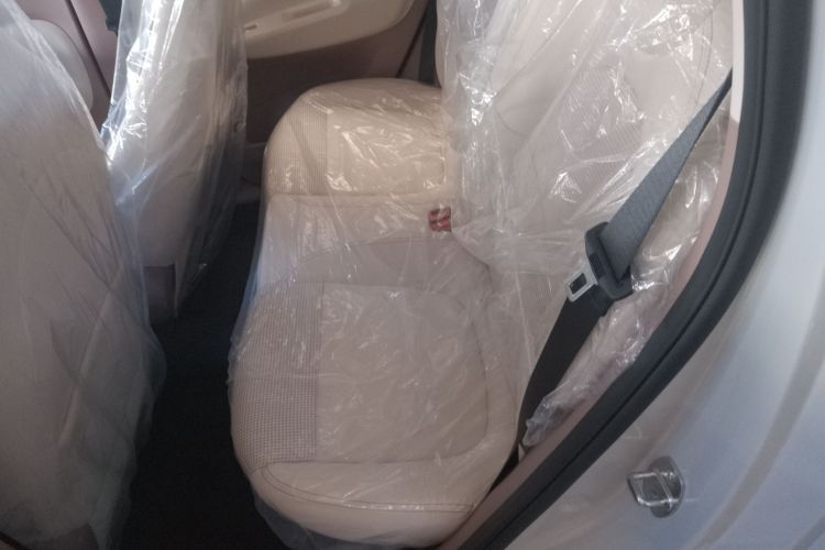 五菱汽车 宏光MINIEV 2025款 四门版 进阶款中控内饰21