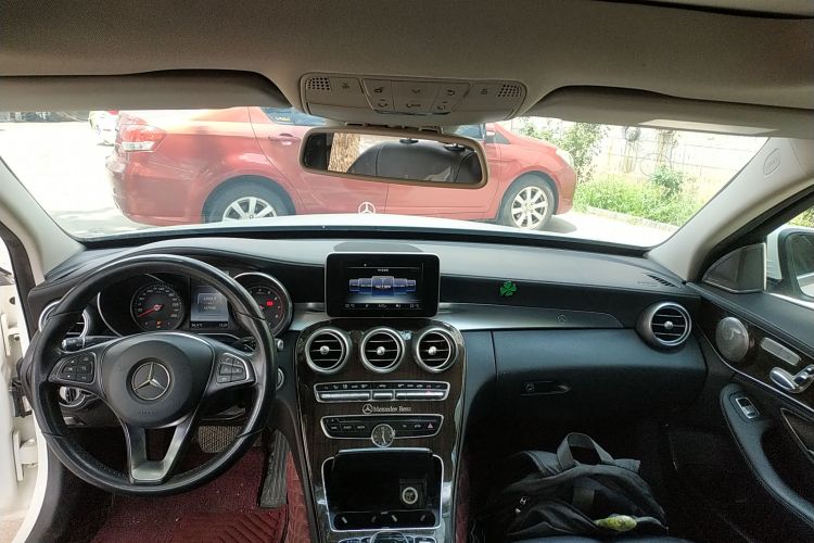 奔驰C级 2015款 C 200 L 4MATIC中控内饰7002