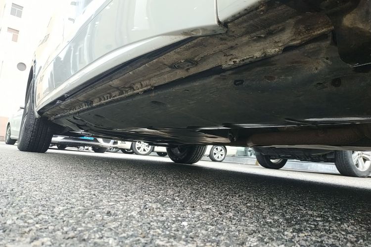 大众 威然 2024款 330TSI 豪华版局部细节9001