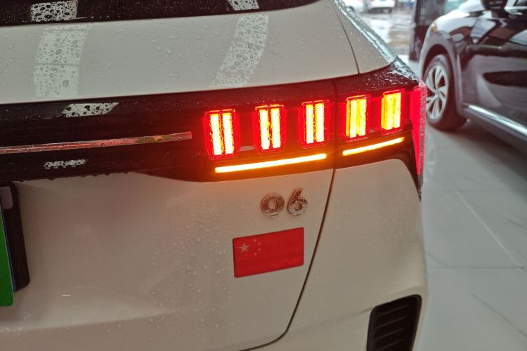 领克06 2023款 Remix 1.5T 劲Pro车身外观6006