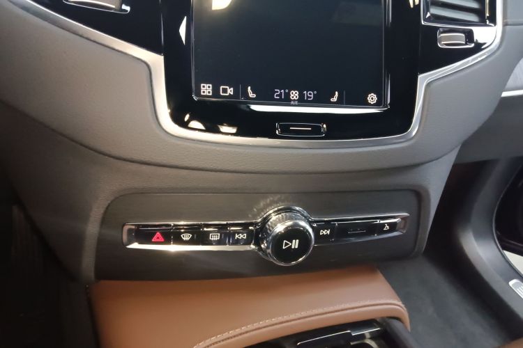 沃尔沃XC90 2023款 B6 智雅豪华版 7座局部细节16