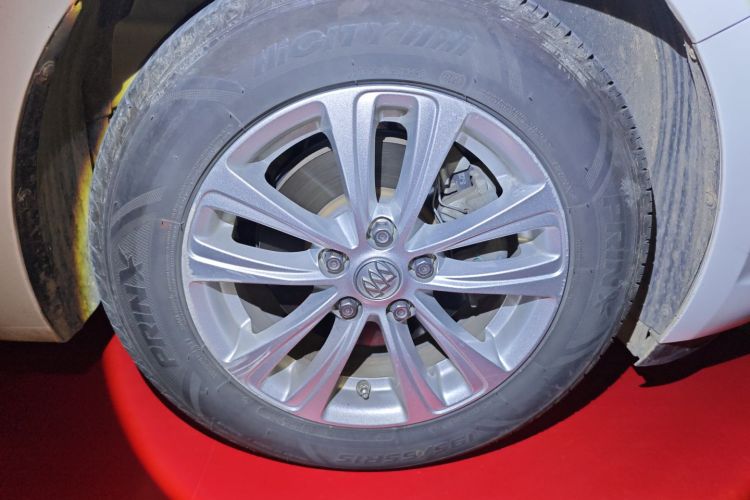 别克 英朗 2017款 15N 自动进取型车身外观10