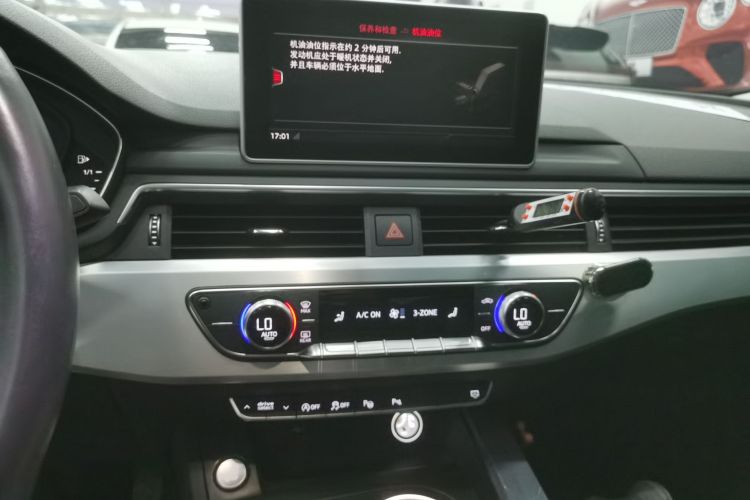 奥迪A4L 2019款 40 TFSI 时尚型 国VI中控内饰16