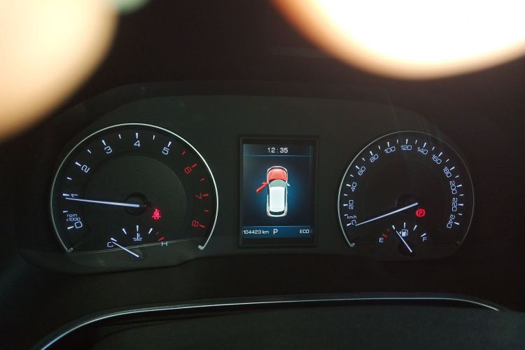 魏牌 VV5 2017款 2.0T 超豪型中控内饰14