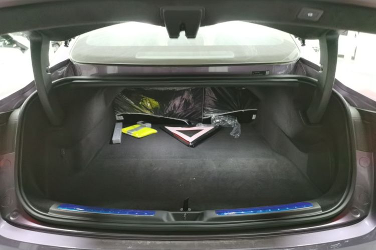 鸿蒙智行 智界S7 2024款 Pro机舱底盘23