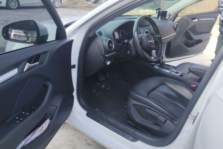 奥迪A3 2020款 Sportback 35 TFSI 进取型 国VI中控内饰20
