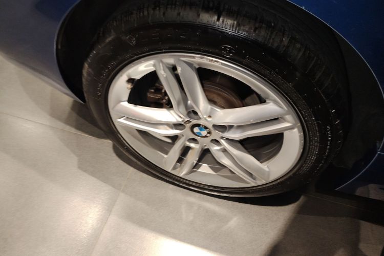 宝马1系 2019款 118i M运动套装车身外观6008