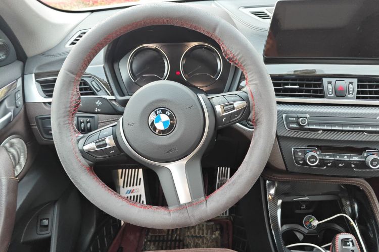 宝马X1 2022款 xDrive25Li 尊享型局部细节13