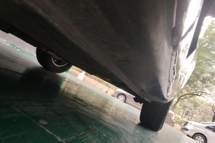 吉利汽车 帝豪 2017款 三厢百万款 1.5L 手动豪华型局部细节9002