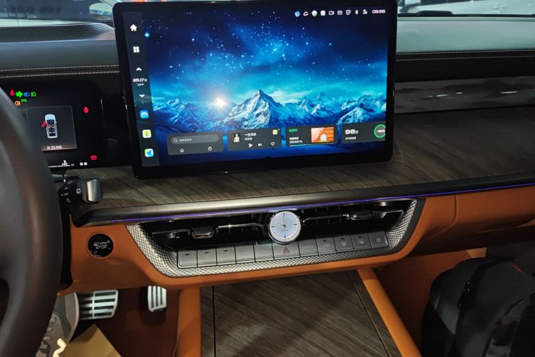 坦克500 2022款 3.0T 商务版 造境型 7座局部细节16