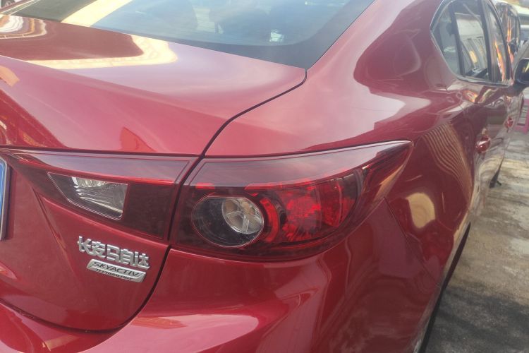 马自达3 昂克赛拉 2014款 三厢 1.5L 自动舒适型车身外观9