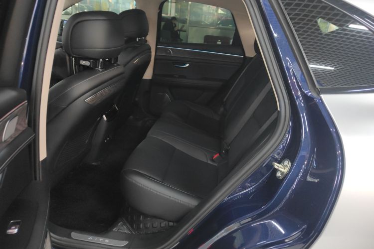 鸿蒙智行 问界M5 2022款 增程四驱性能版中控内饰21