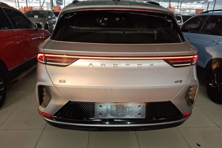 ARCFOX极狐 极狐 阿尔法T(ARCFOX αT) 2023款 480E 森林版 160kW车身外观6