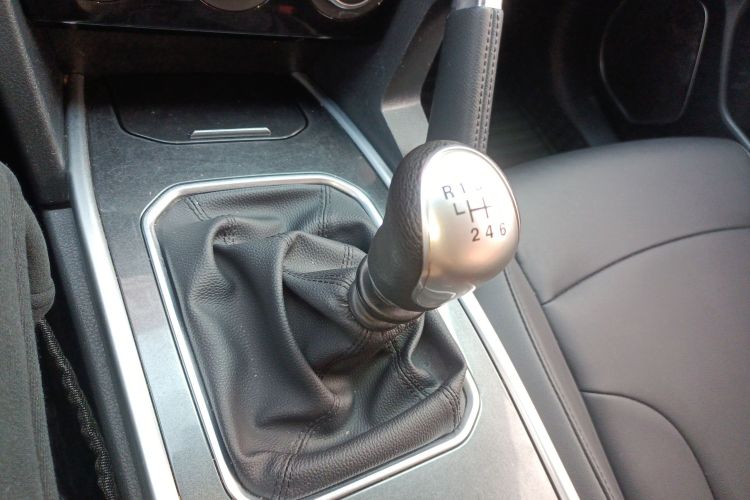 哈弗H6 2018款 红标 运动版 1.5T 手动两驱精英型中控内饰18