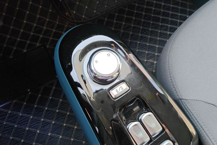 长安启源 长安Lumin 2022款 210km 香甜款中控内饰18