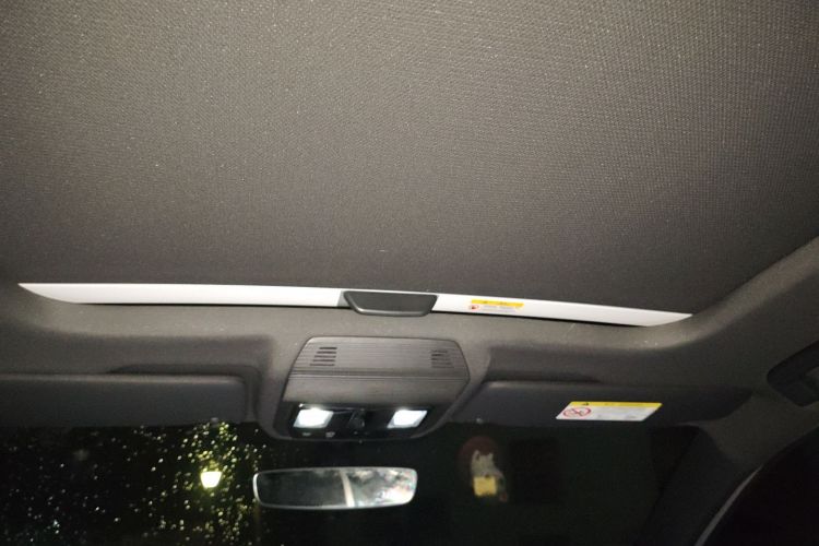 大众 高尔夫 2023款 改款 280TSI DSG R-Line Lite中控内饰22