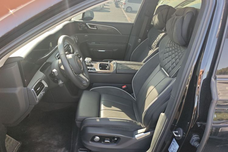 红旗E-HS9 2021款 460km 旗享版 六座中控内饰19