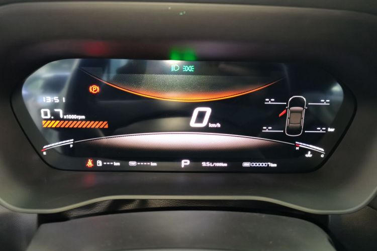 名爵 MG5 2025款 180DVVT 全球抢先版中控内饰14