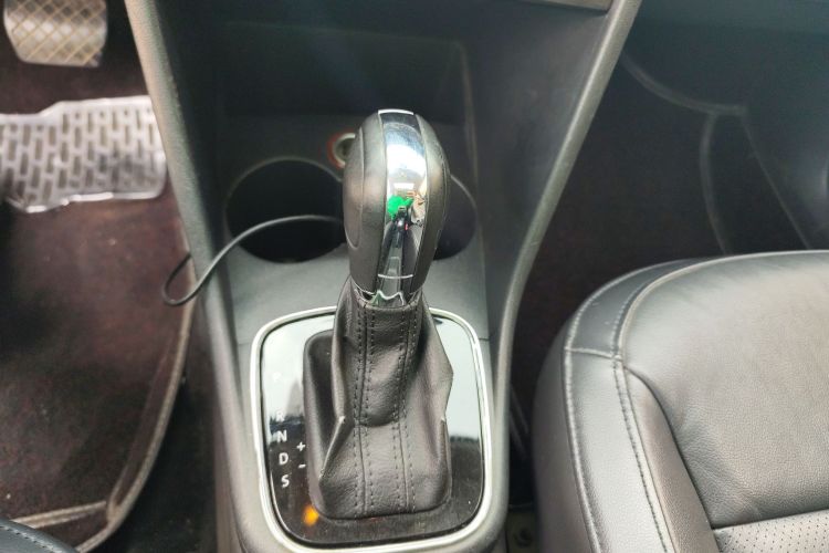 大众 Polo 2014款 1.6L 自动豪华版中控内饰18